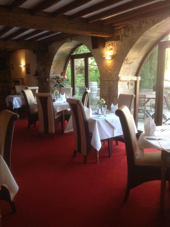 Crown Inn ブロックリー エクステリア 写真