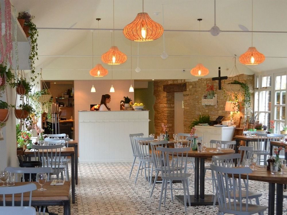 Crown Inn ブロックリー エクステリア 写真